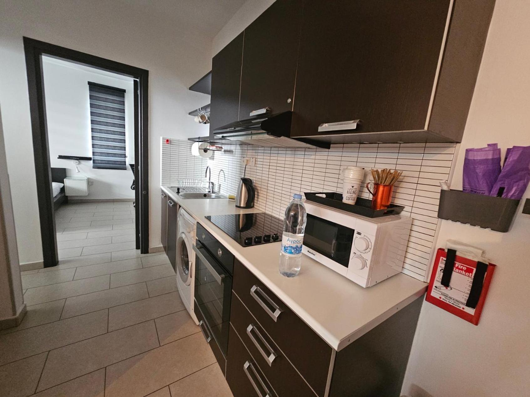 Nina Court Residence - University Of Cyprus - Aglantzia Bagian luar foto